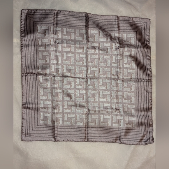 Louis Vuitton Trunks Silk Scarf with Gift Box Purple Brown LNC COA - Picture 1 of 13